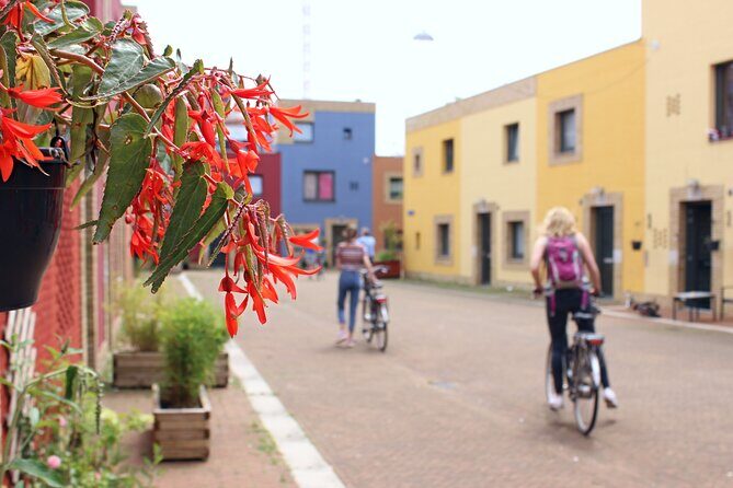 Eindhoven: Guided bicycle tour of the Highlights of Eindhoven - FAQ