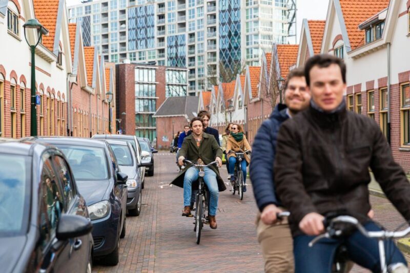 Eindhoven: Private Guide for a Bike Tour - FAQ