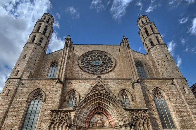 El Born: Santa Maria del Mar Tour with Exclusive Rooftop Views - The Itinerary and What You Can Expect