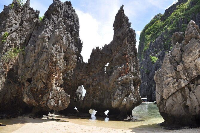 El Nido Island Hopping Tour from Puerto Princesa - Evaluating the Value