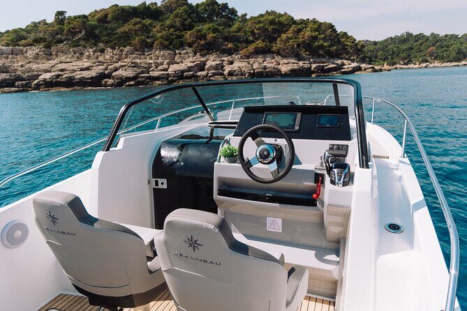 Elaphite Islands Luxury Private Boat Tour with Cap Camarat 7.5 - Key Points