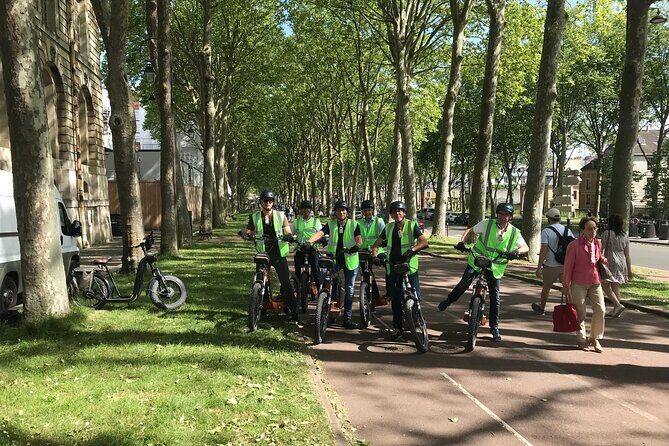 Electric 2-wheeler tour of the Chateau Park and Gardens - A Deep Dive Into the Experience