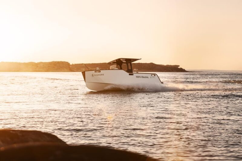 Electric Boat Family Tour - An Immersive Experience on Mallorcas Waterways