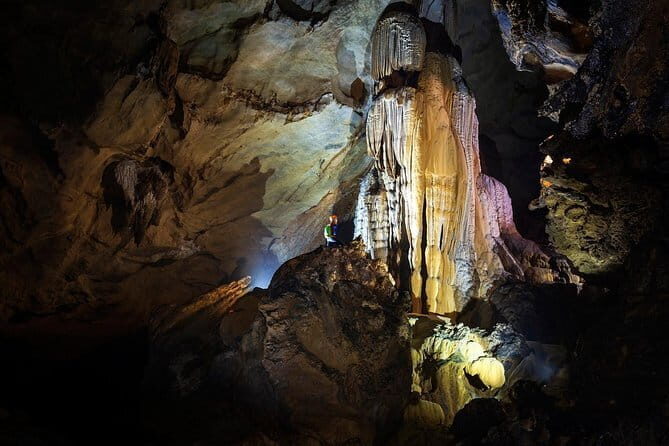 Elephant cave and Mada valley Jungle trek - 1Day - FAQ