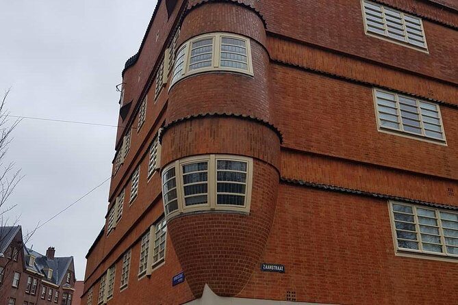 Elisabeth's Tailor made tours and services in Amsterdam and the Netherlands. - An Introduction to the Tour Experience