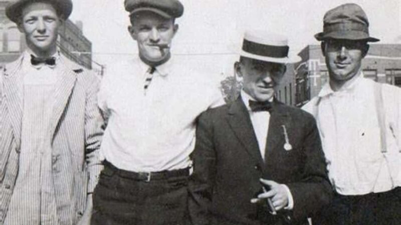 Ellis Island Family History Tour: Walk with your ancestors - Key Points