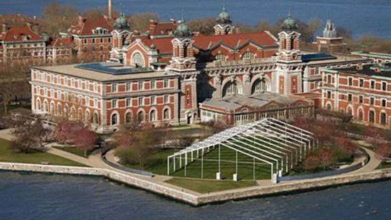 Ellis Island Family History Tour: Walk with your ancestors - An In-Depth Look at the Experience