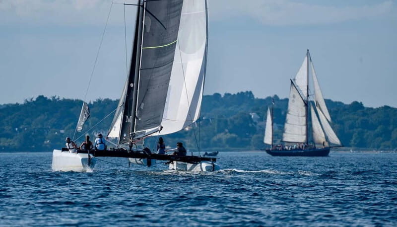 Embark in Larmor-Baden: discover our Extreme 40 catamaran. - What to Expect from Your Extreme 40 Catamaran Adventure