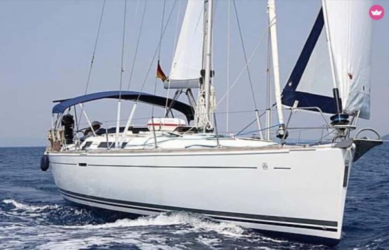 Embark on an adventure through Baiona Bay and the Cíes Islands! - Who is this tour best suited for?