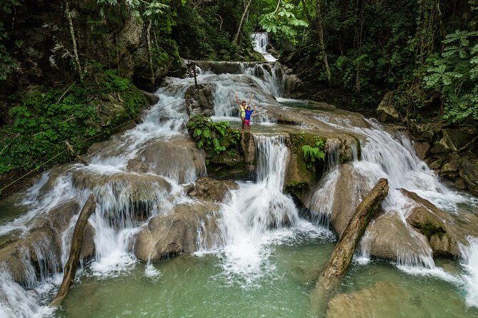 Emerald Falls Canadian Tour & Nature Experience - Key Points