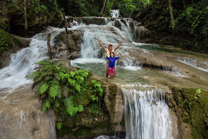 Emerald Falls Canadian Tour & Nature Experience - FAQ