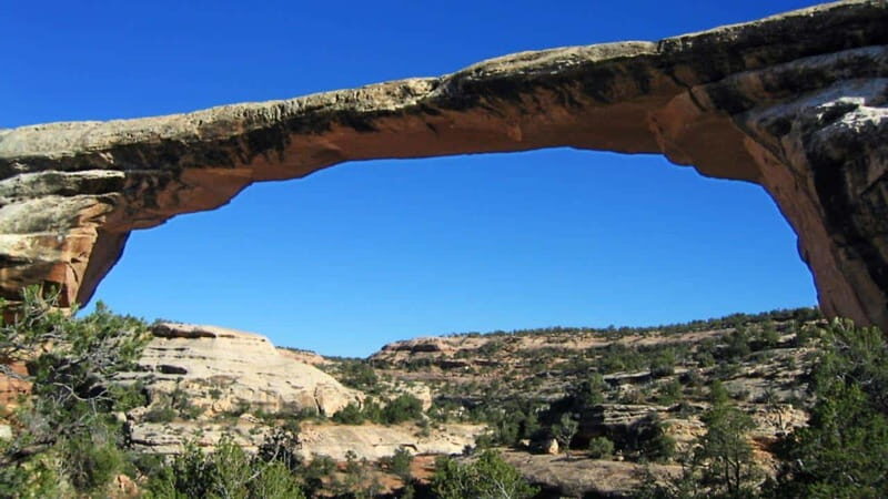 Emerald Lake, Moraine, Louise, Johnston Canyon & Banff Town - The Sum Up