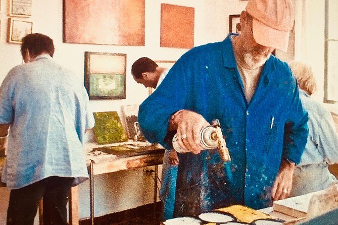 Encaustic painting workshops with Ezshwan Winding - Key Points