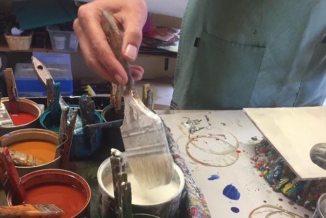 Encaustic painting workshops with Ezshwan Winding - FAQ
