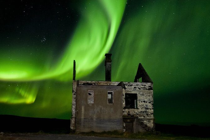 Enchanted Northern Lights: Hot chocolate & Photos - Small Group! - Booking and Pricing – Is It Worth It?