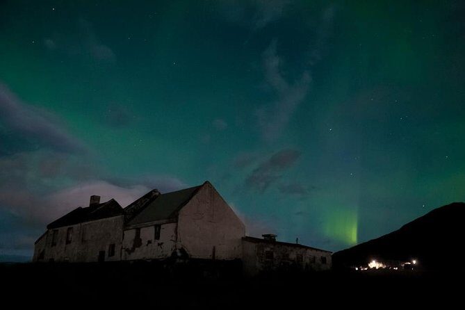 Enchanted Northern Lights: Hot chocolate & Photos - Small Group! - FAQ