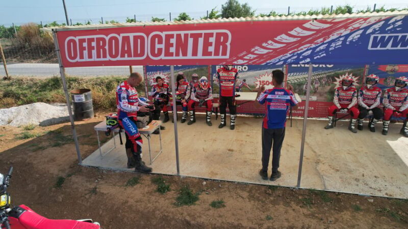 Enduro Class three hours - Carregado, Lisboa - The Bikes and Equipment