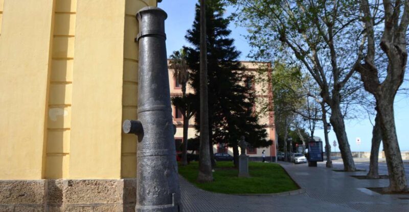 English Cádiz Tour: Walking Tour with Local Guide - Authentic Experiences and Insider Knowledge