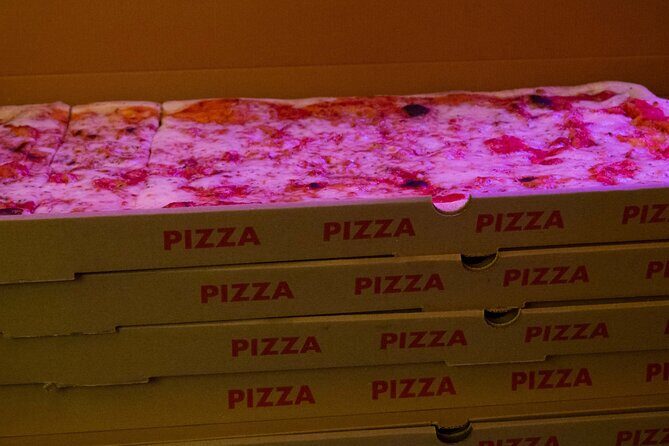 English Comedy Showcase Including Pizza in Berlin Mitte - The Comedy Show