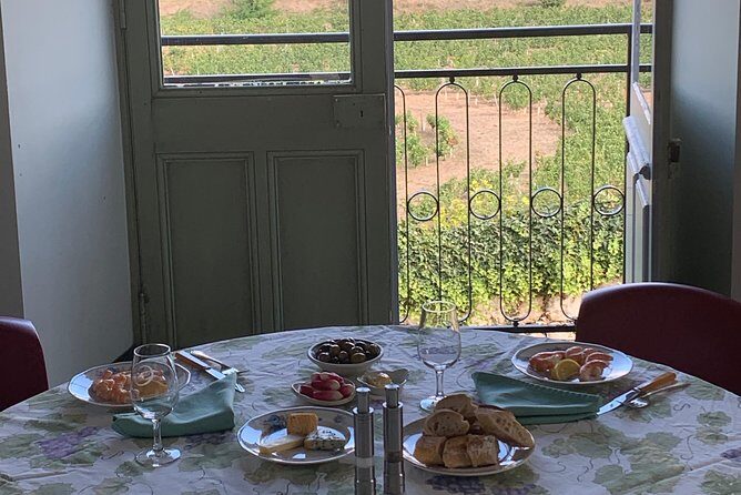 English Speaking Loire Winery Tours originating from Chinon - FAQs