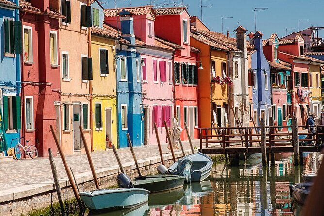 Enjoy an unforgettable tour of Murano, Burano and Torcello. - An Honest Look at the Venice Lagoon Islands Tour