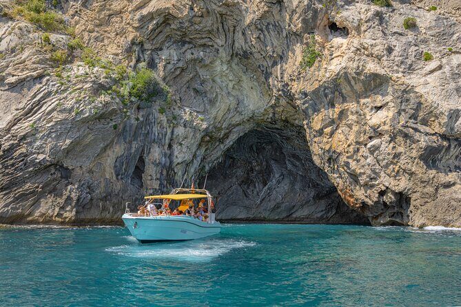 Enjoy crystal clear waters for 2 hours - Discovering Mallorca’s Calm Waters: An Authentic Boat Trip