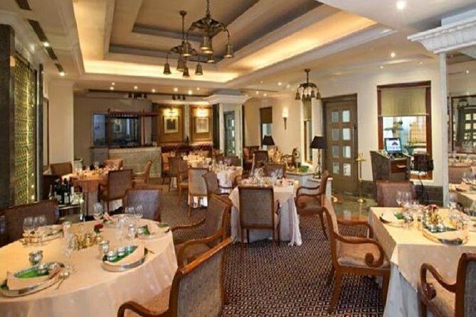 Enjoy South Indian Cuisine At Dakshin - Sheraton New Delhi with Private Transfer - Key Points