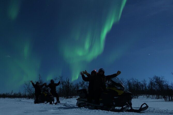 Enjoy the Aurora show on top of the mountain inc tipi dinner - Pickup and Transfer