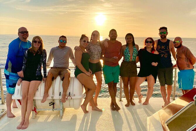 Enjoy the Sunset in Catamaran Unlimited - Sailing to Isla Mujeres from Cancún - The Sum Up