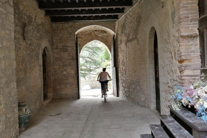 Enobike tour to Lake Corbara and Titignano Castle - Key Points