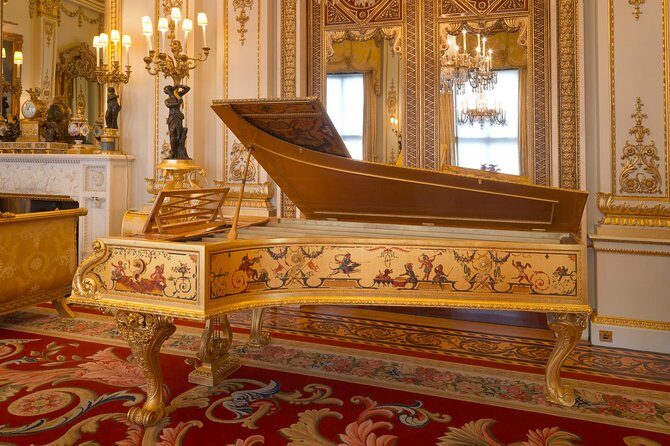 Enter Buckingham Palace & See The Main Westminster Sights Tour - Who Should Consider This Tour?