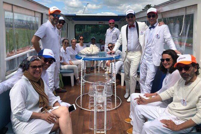 Epernay and Vineyards with Champagne Tasting - The Group and Duration