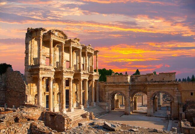 Ephesus and Pamukkale Full-Day Private Tour from Istanbul by Plane - An Overview of the Tour Experience
