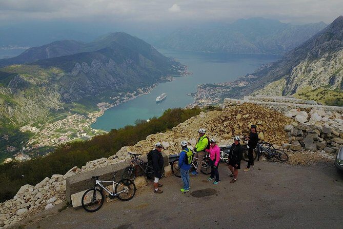 Epic 25 Turns Downhill Bike Descent w/ Panoramic Cable Car Ascent - The Bottom Line: Who Should Book This Tour?