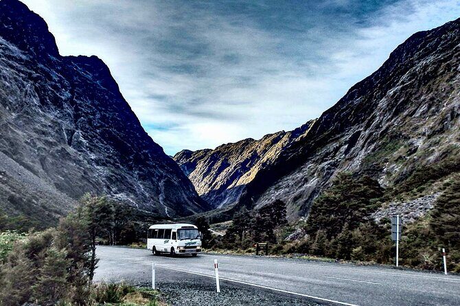 Epic Milford Guided Tour from Te Anau - FAQ