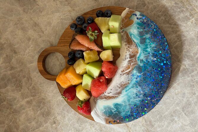 Epoxy Resin Cheese Board Art Class - Who Should Consider This Class?