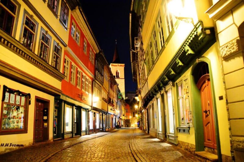 Erfurt: With night watchman Schwalbe through the old town, including tasting - A Deep Dive into the Erfurt Night Watchman Tour