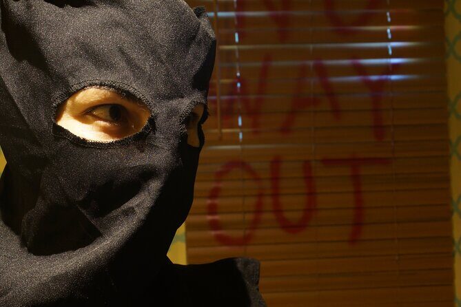 Escape from Zodiac Killer´s apartment - Who Will Love This?