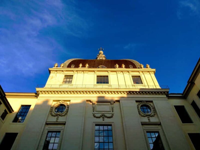 Escape game at Lyon's Hôtel Dieu - Discovering Lyon’s Hôtel Dieu Through an Outdoor Escape Game