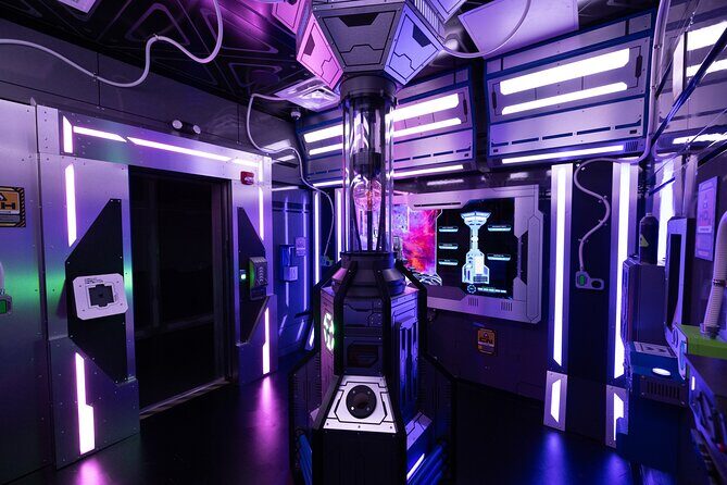 Escape Game at Midtown Tampa - Cosmic Crisis: Destroy the Black Hole