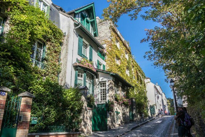 Escape game in Montmartre - Who Should Book This Experience?