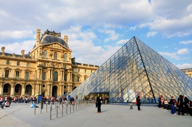 Escorted Paris Day Trip: Eiffel Tower, Notre Dame & Lunch Cruise - Who Should Book This Tour?