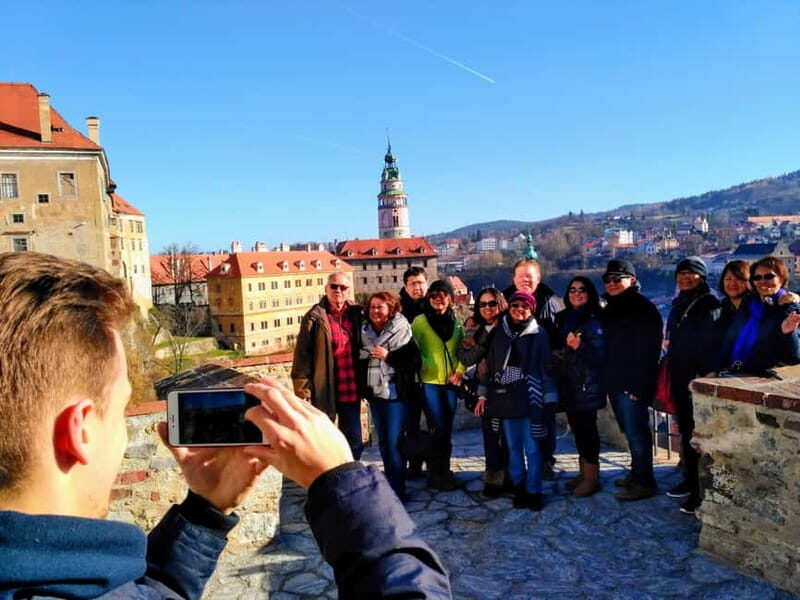 eský Krumlov: Private Day Trip from Prague with Local Guide - Who Should Book This Tour?