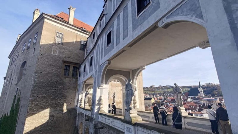 eský Krumlov: Private Day Trip from Prague with Local Guide - The Sum Up