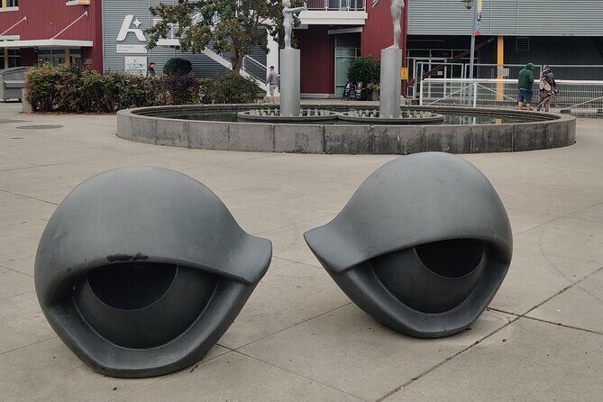 Essential City Shared Walking Tour - Exploring the Itinerary in Detail