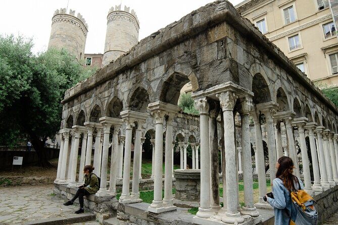 Essential Genoa Photo Tour - Food and Refreshments