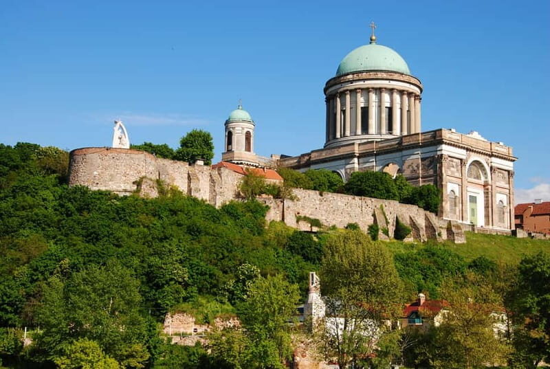 Esztergom: 1 - hour Sightseeing cruise - A Thorough Look at the Esztergom Sightseeing Cruise
