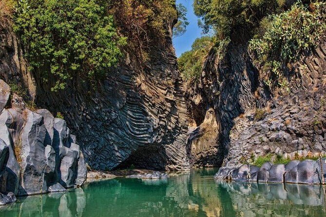 Etna / Alcantara Gorges - Exploring Sicily’s Volcanic Highlights: A Comprehensive Review of the Etna / Alcantara Gorges Tour