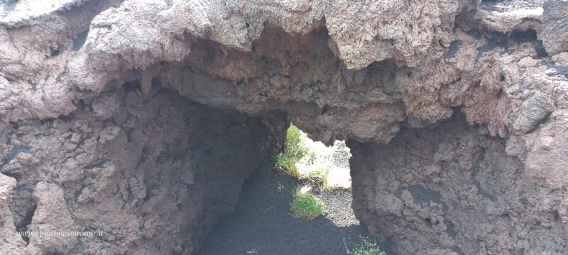 Etna: "The path among the lavas". Trekking on Mount Etna at 3000 m - Who Would Love This Experience