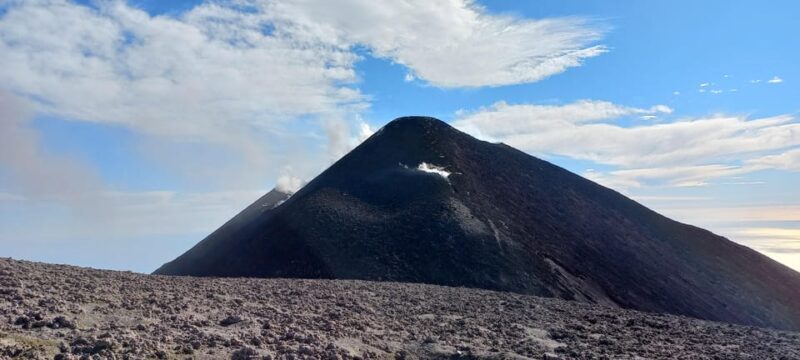 Etna: "The path among the lavas". Trekking on Mount Etna at 3000 m - The Sum Up: Who Should Consider This Tour?